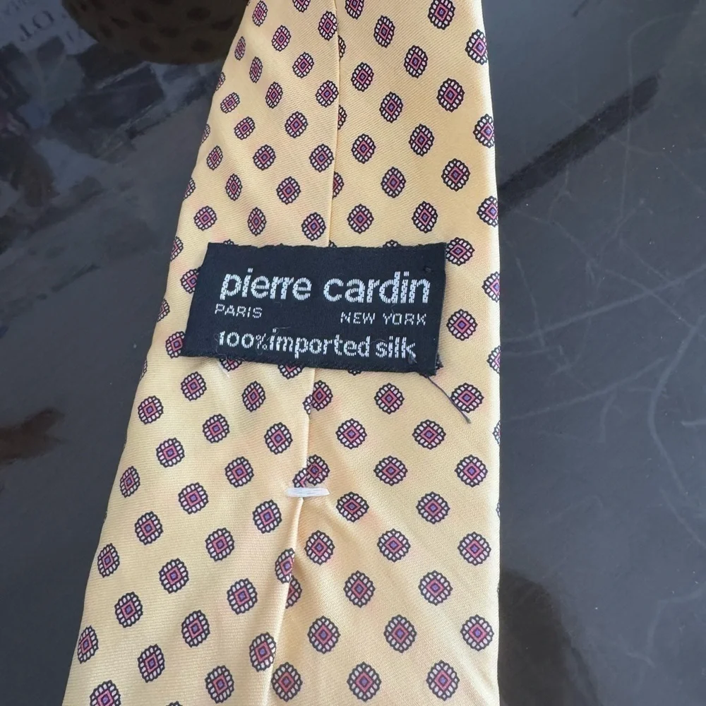 Pierre Cardin tie deposé model in excellent condition